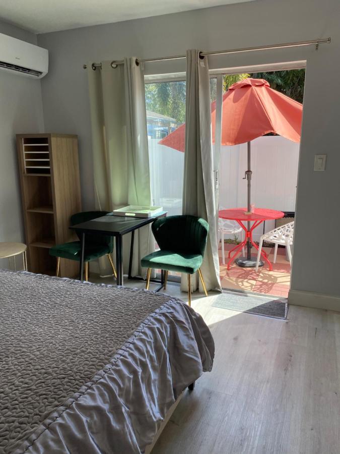 Cozy Studio Near Atlantic Ave W/Private Patio Apartman Delray Beach Kültér fotó